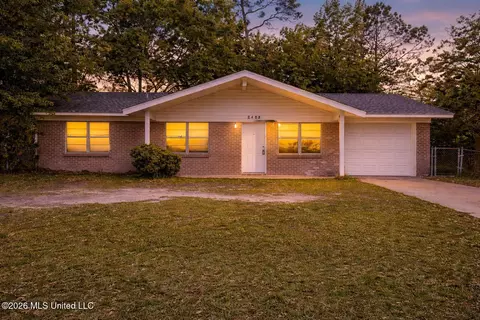 2603 W Samuel St, Gulfport, MS 39503