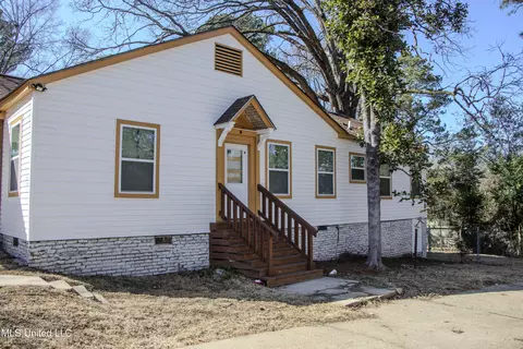 Exterior - 414 Downing St, Jackson, MS 39216 photo 2 of 4
