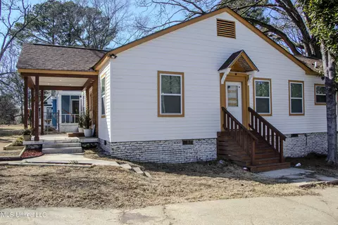 414 Downing St, Jackson, MS 39216