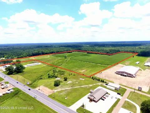 02 E Main St, Carthage, MS 39051