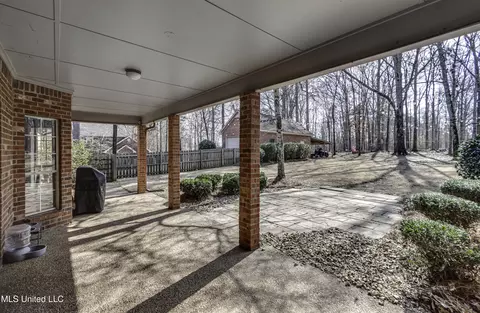 Exterior - 1104 Pointe Cv, Brandon, MS 39042 photo 6 of 11