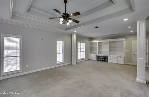 Living - 1104 Pointe Cv, Brandon, MS 39042 photo 4 of 4
