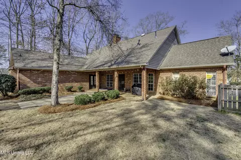 Exterior - 1104 Pointe Cv, Brandon, MS 39042 photo 7 of 11
