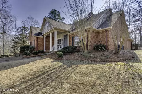 Exterior - 1104 Pointe Cv, Brandon, MS 39042 photo 4 of 11