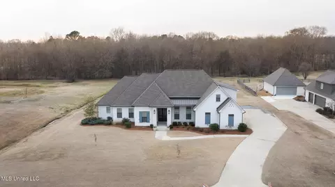 Exterior - 115 Crossview Pl, Brandon, MS 39047 photo 10 of 12