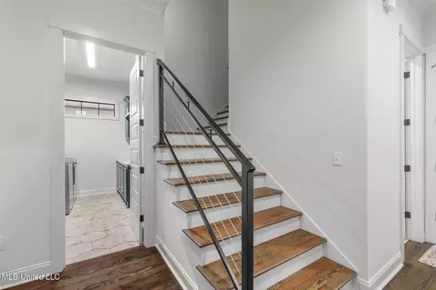 Entry Way - 115 Crossview Pl, Brandon, MS 39047 photo 5 of 5