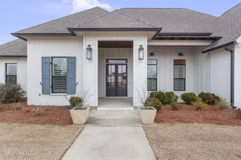 Exterior - 115 Crossview Pl, Brandon, MS 39047 photo 3 of 12