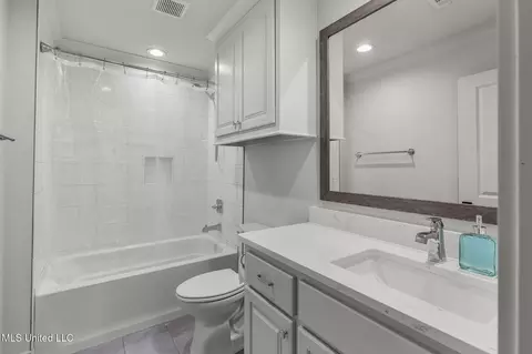 Bath - 115 Crossview Pl, Brandon, MS 39047 photo 6 of 6