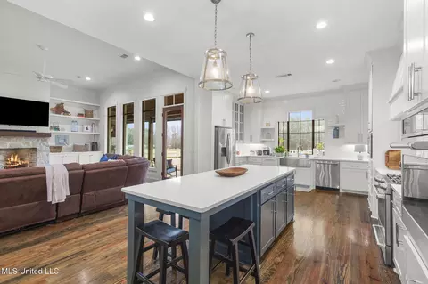 Kitchen - 115 Crossview Pl, Brandon, MS 39047 photo 1 of 5