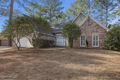 118 Pine Ridge Cir, Brandon, MS 39047