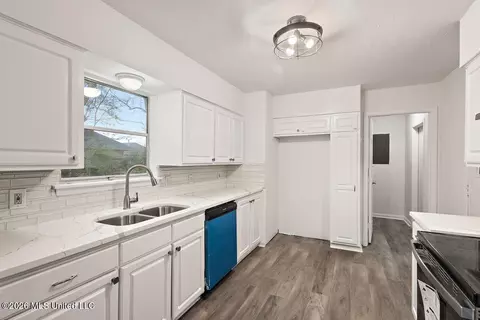 Kitchen - 5348 Keele St, Jackson, MS 39206 photo 1 of 3