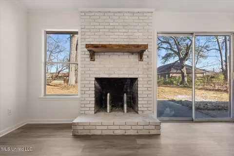 Living - 5348 Keele St, Jackson, MS 39206 photo 4 of 4
