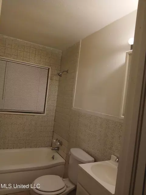 318 Cameron St, Jackson, MS 39212 photo 3