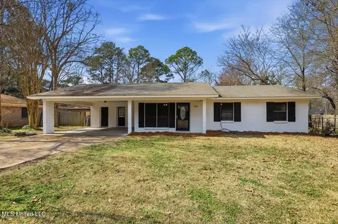 439 Boehle St, Pearl, MS 39208
