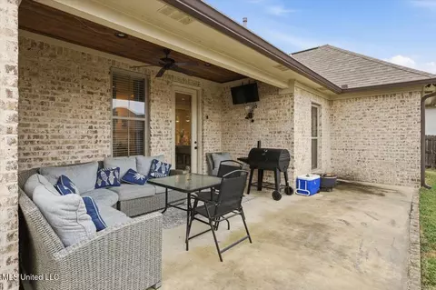 Exterior - 606 Conti Dr, Brandon, MS 39042 photo 3 of 6