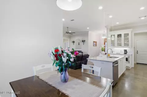 Dining - 606 Conti Dr, Brandon, MS 39042 photo 2 of 2