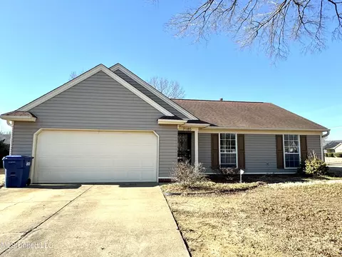 7185 Redfern Dr, Horn Lake, MS 38637