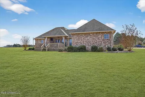 Exterior - 1010 Orleans Dr, Summit, MS 39666 photo 8 of 8