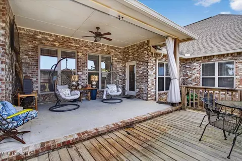 Exterior - 1010 Orleans Dr, Summit, MS 39666 photo 5 of 8