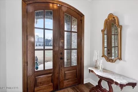 Entry Way - 1010 Orleans Dr, Summit, MS 39666 photo 1 of 1