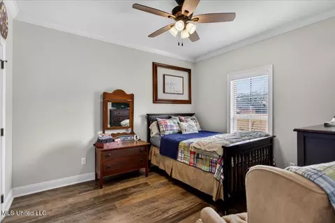Bedroom - 1010 Orleans Dr, Summit, MS 39666 photo 4 of 6