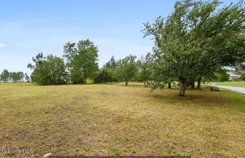 108 Sea Oaks Blvd, Long Beach, MS 39560