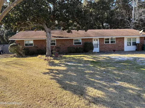 Exterior - 3 Bainbridge Pl, Long Beach, MS 39560 photo 1 of 7