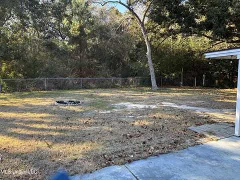 Exterior - 3 Bainbridge Pl, Long Beach, MS 39560 photo 3 of 7