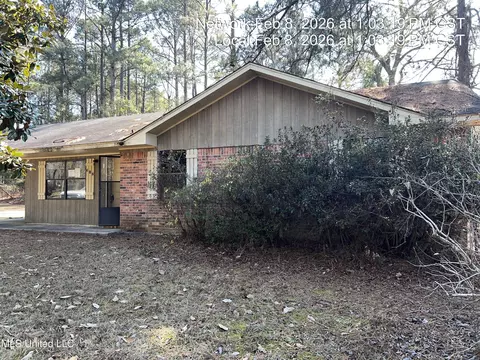 317 W Railroad St, Newton, MS 39345
