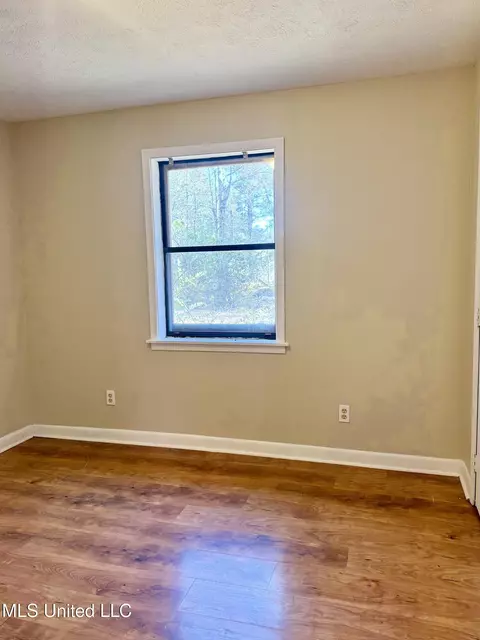 Bedroom - 22 Longmire Rd, Natchez, MS 39120 photo 4 of 4