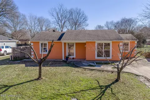 3045 Normandy Dr, Horn Lake, MS 38637