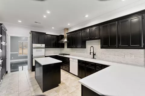 Kitchen - 3555 Bonner Dr, Olive Branch, MS 38654 photo 3 of 3