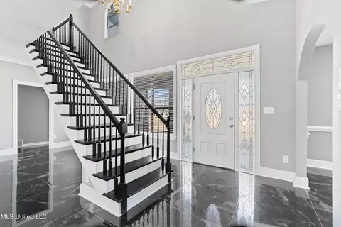 Entry Way - 3555 Bonner Dr, Olive Branch, MS 38654 photo 1 of 3