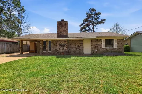 2009 Melvin Rd, Pearl, MS 39208