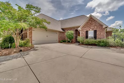 Exterior - 454 Glendale Pl, Brandon, MS 39047 photo 2 of 2