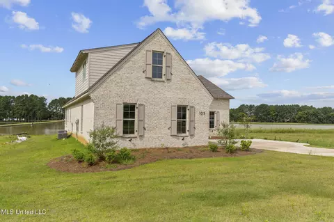 Exterior - 103 Charleston Cv, Madison, MS 39110 photo 3 of 13