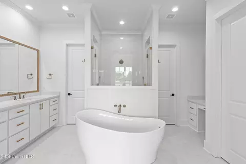Bath - 103 Charleston Cv, Madison, MS 39110 photo 6 of 12