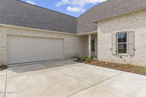 Exterior - 103 Charleston Cv, Madison, MS 39110 photo 6 of 13