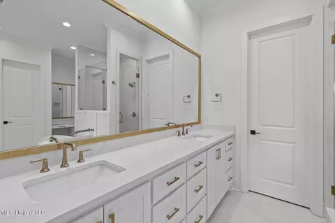 Bath - 103 Charleston Cv, Madison, MS 39110 photo 8 of 12