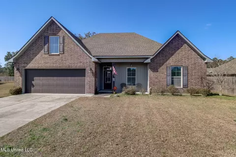 7559 Alex Ct, Ocean Springs, MS 39564