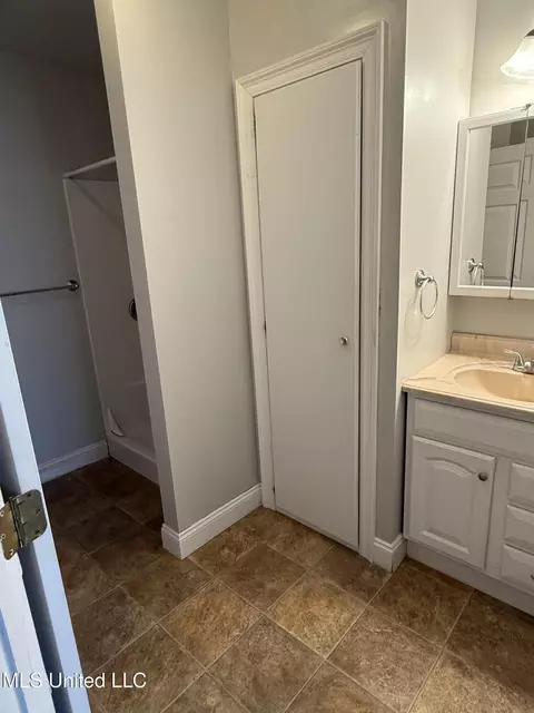 1002 Elm Dr, Mccomb, MS 39648 photo 8