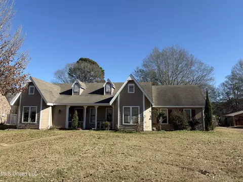 124 Westlake Dr, Brandon, MS 39047