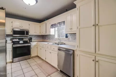 Kitchen - 38 S Pecan, Mchenry, MS 39561 photo 1 of 2