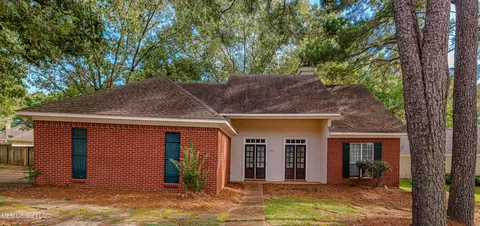 Exterior - 421 Violet Dr, Madison, MS 39110 photo 2 of 10