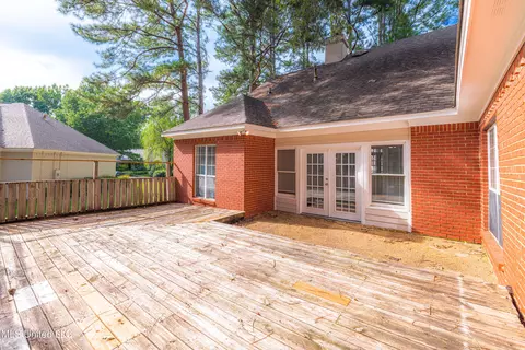 Exterior - 421 Violet Dr, Madison, MS 39110 photo 4 of 10