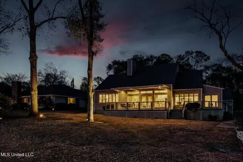 Exterior - 7928 Hapuna Pl, Diamondhead, MS 39525 photo 15 of 17