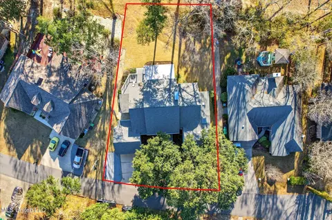 View/Area - 7928 Hapuna Pl, Diamondhead, MS 39525 photo 1 of 3