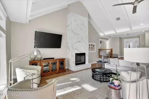 Living - 7928 Hapuna Pl, Diamondhead, MS 39525 photo 2 of 4
