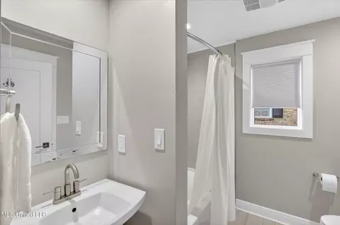 Bath - 7928 Hapuna Pl, Diamondhead, MS 39525 photo 4 of 5