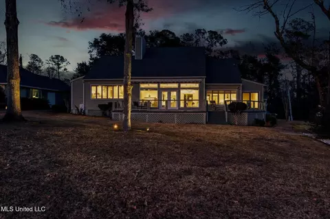 Exterior - 7928 Hapuna Pl, Diamondhead, MS 39525 photo 14 of 17